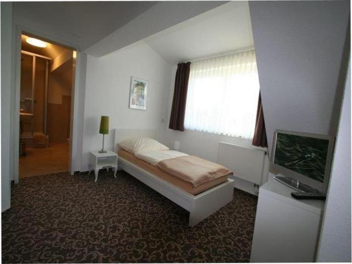 Pension Lok-Inn Walluf Room photo